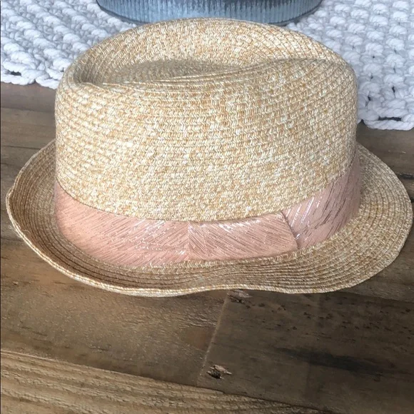 Gap Hat / Fedora - Picture 4 of 7